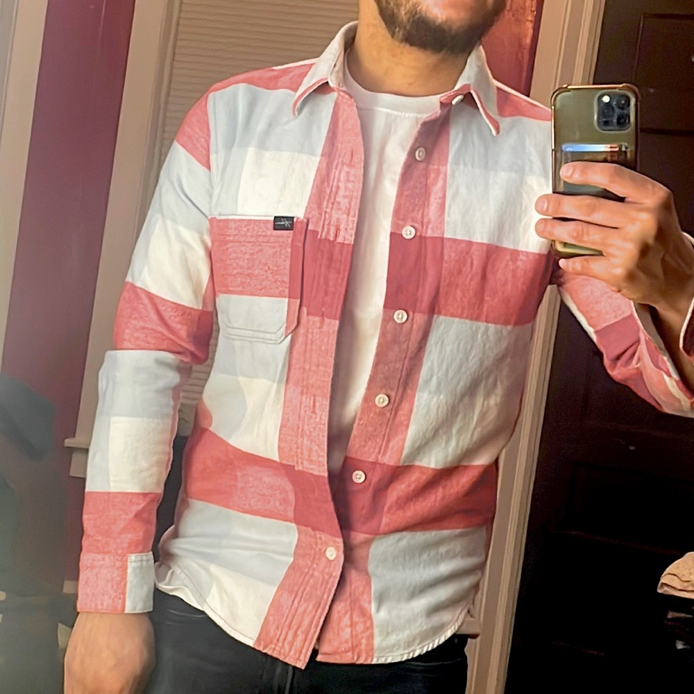 Hollister Long Sleeve Button Down pink flannel. XXS